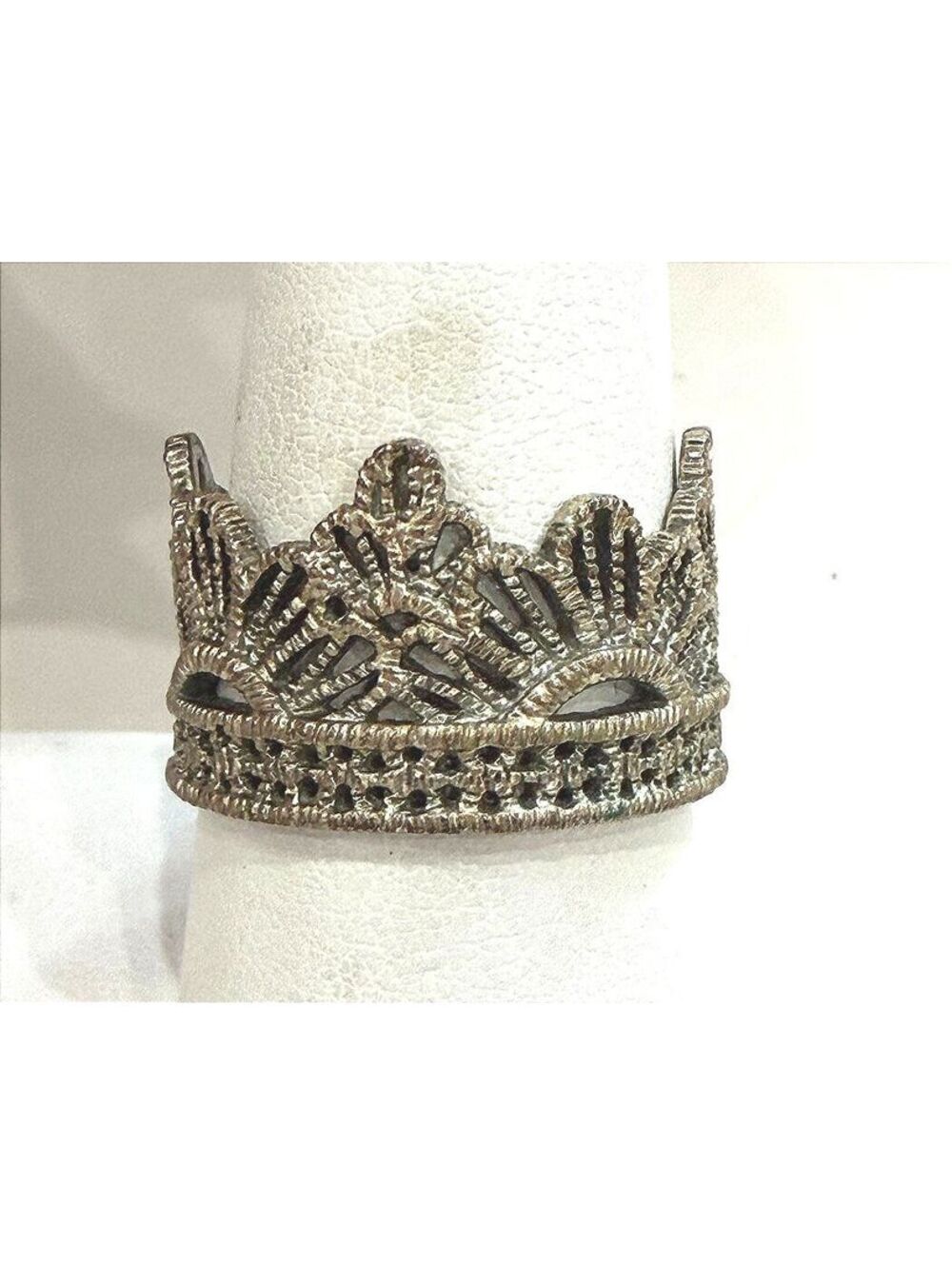 Vintage Style Silver Crown Ring Size 9